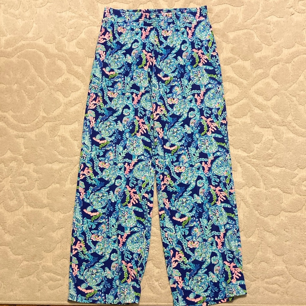 EUC Lilly Pulitzer sea turtle pant Medium